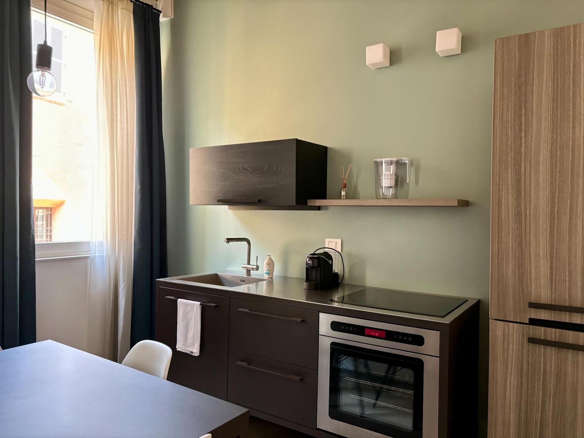 Saragozza Suite 2 Intero Appartamento In Centro Storico Wifi E Parcheggio Gratuito Modena Luaran gambar